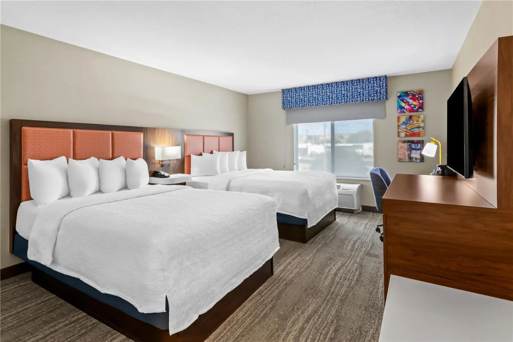 Hampton Inn & Suites Farmington