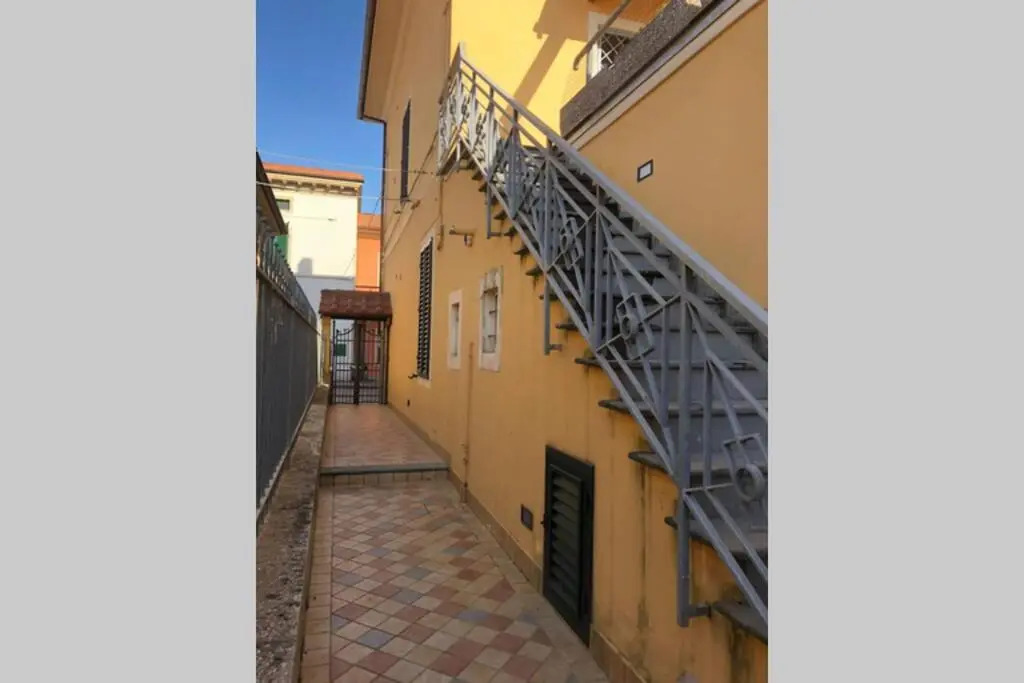 Bella casa vicino alla grotta giusti.