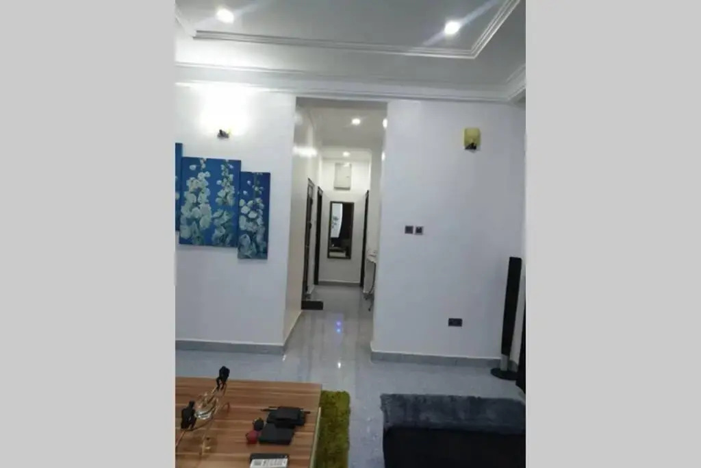 Well spacious and furnished 2 bedroom apartment