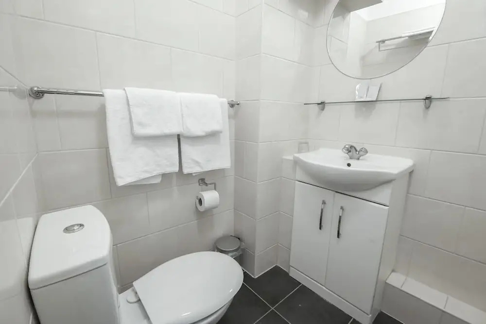 Dillons Hotel - B&B