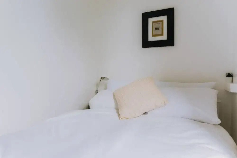 Cosy 1 Bedroom Apartment Right Beside Holyrood Park