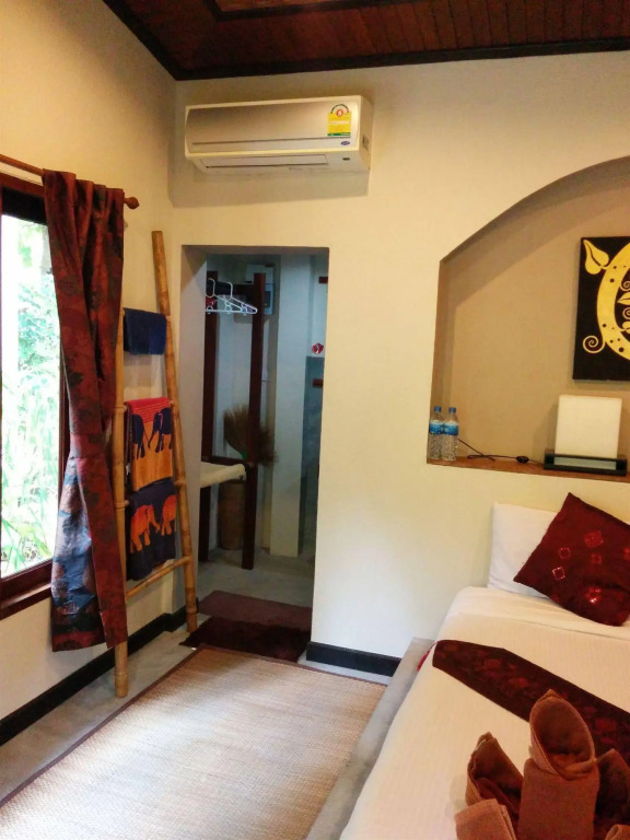 Dolphin Bungalows