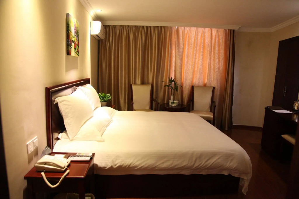GreenTree Inn Shantou Jinping District Hulu City Yuepu Expressway junction Hotel