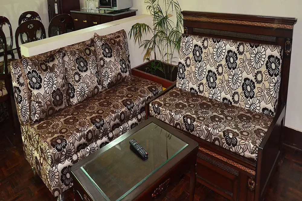 Hotel Saathi