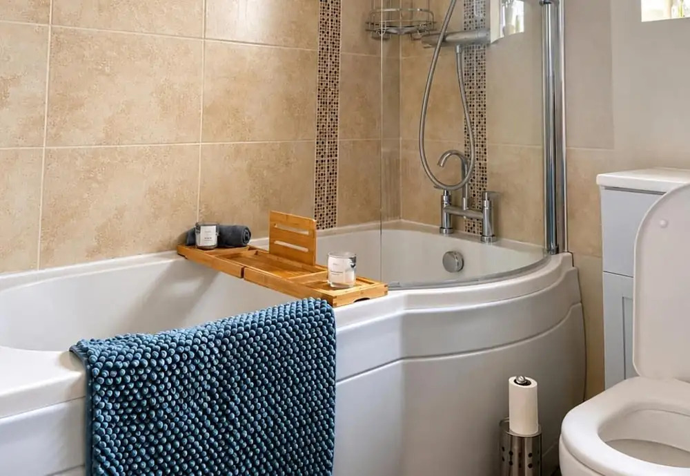 3-bed House Sleeps 7, Parking & Garden, Pets Ok