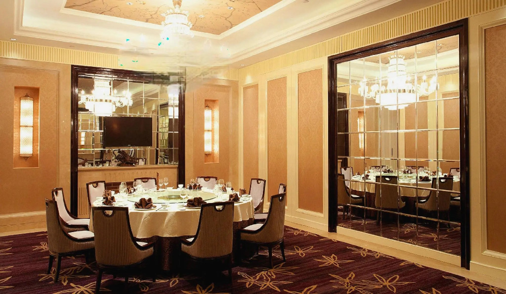 Zhongwei International Holiday Hotel