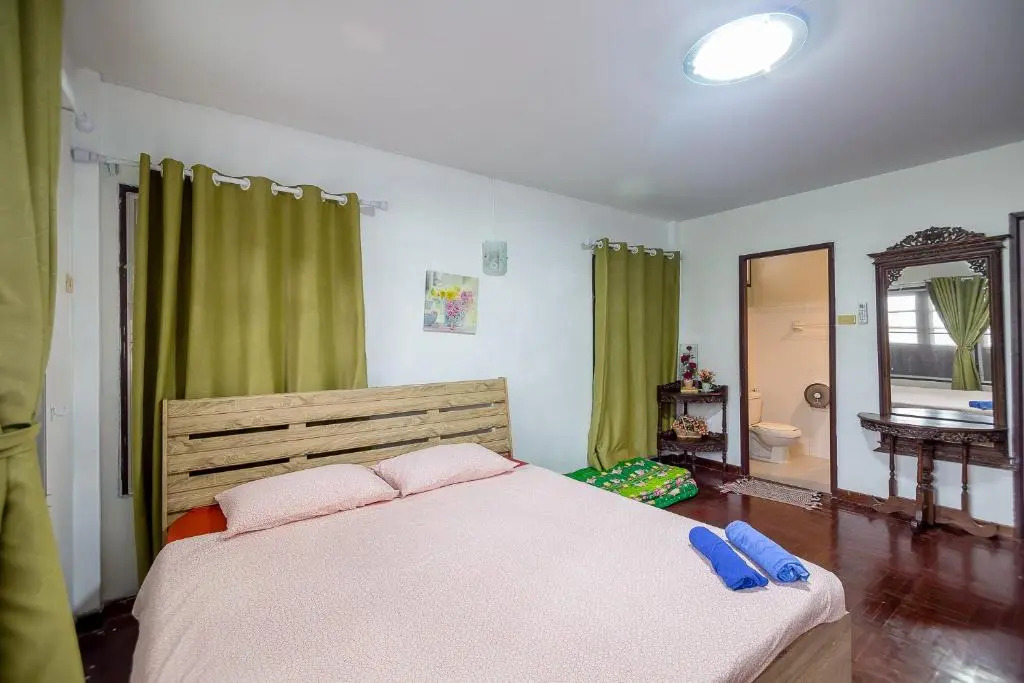 เลทซี&กรีนเวฟ หัวหิน พูลวิลล่า เดินลงทะเล100เมตร Let's Sea & Greenwave Hua-Hin Pool Villa walk to beach 100M