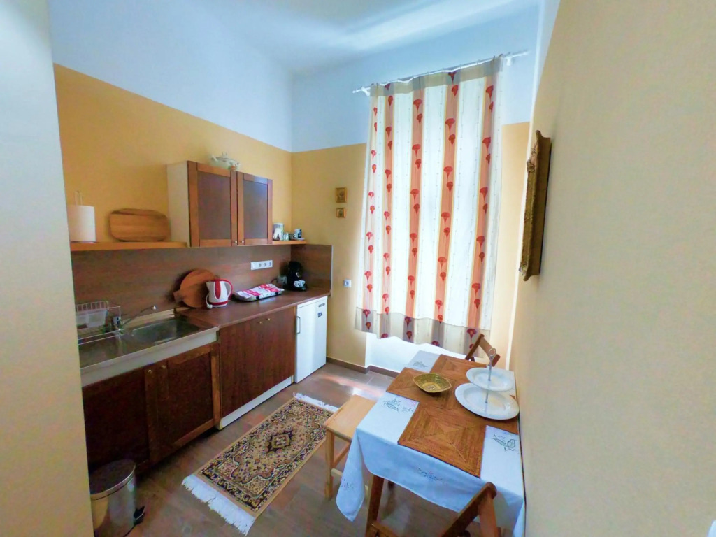 Artsy Ferhadija Studio Apartment