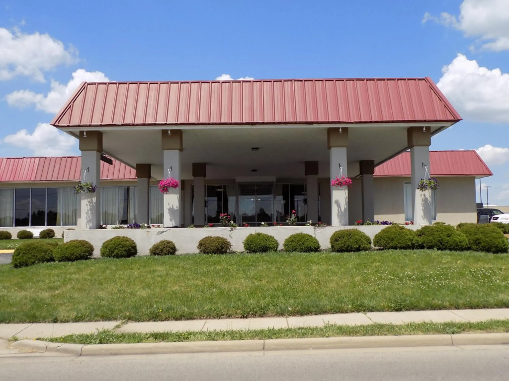 USA Inn and Suites Springfield Ohio