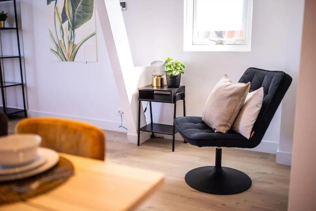 Exceptional 3 Bedroom Serviced Apartment 83m2 -NB304E-