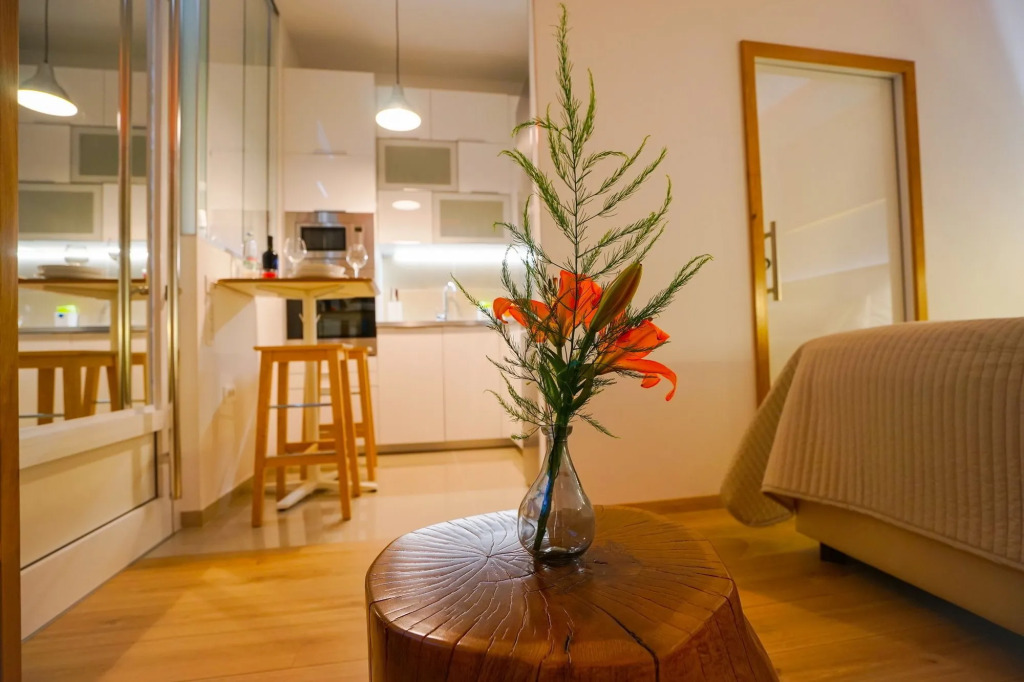 Destino City Apartments by Belmont Realty