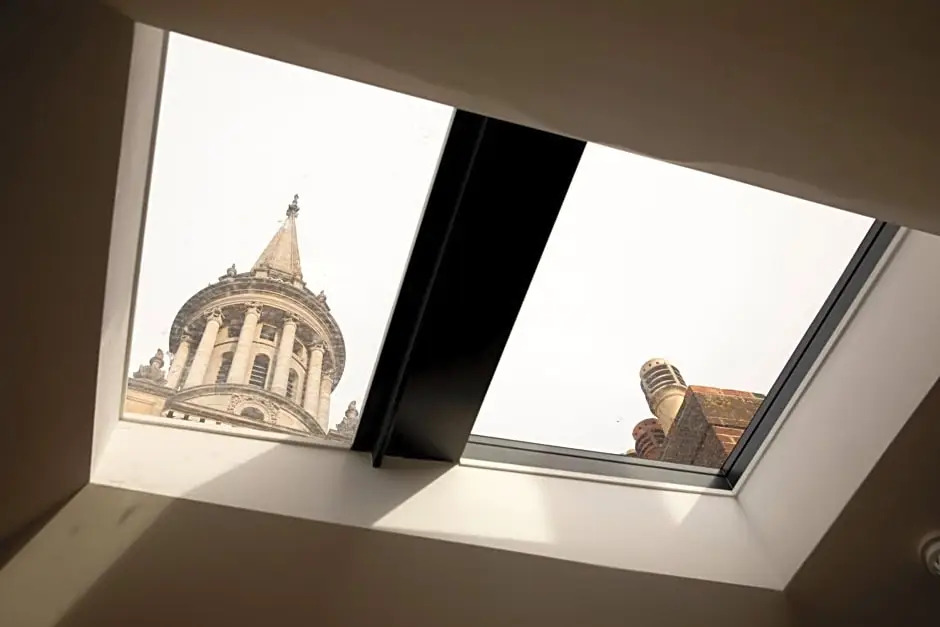 Turl Street Mitre