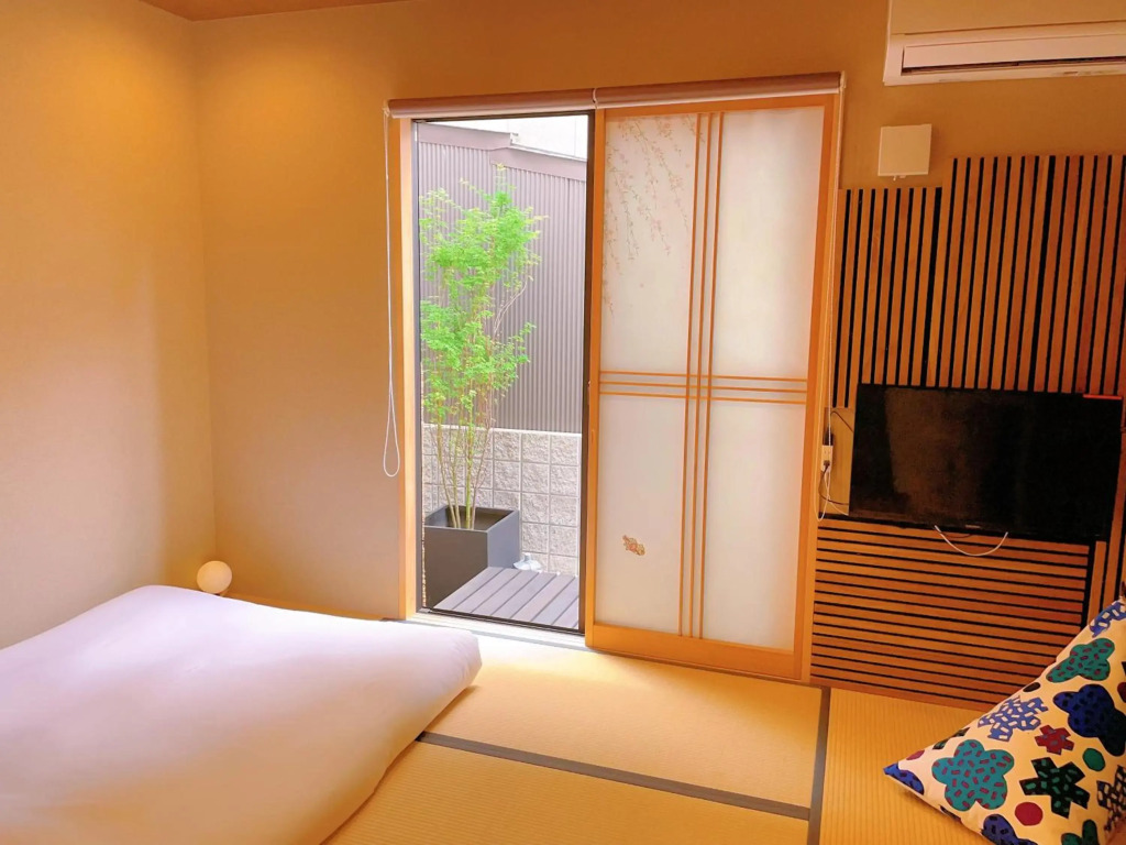 COTO Kyoto Heianjingumae