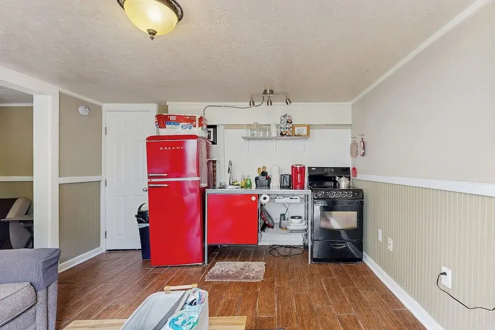 1BR Cozy Dog-friendly Home w/ Kitchenette & Patio
