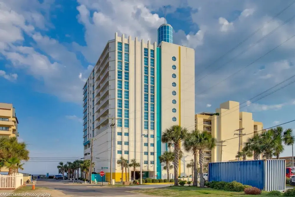 Seaside Resort 902
