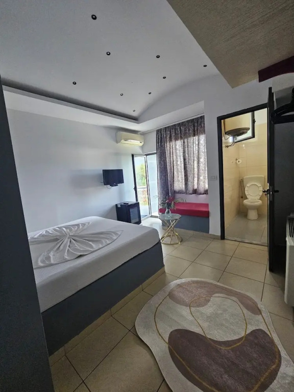 Golden Flower Hotel