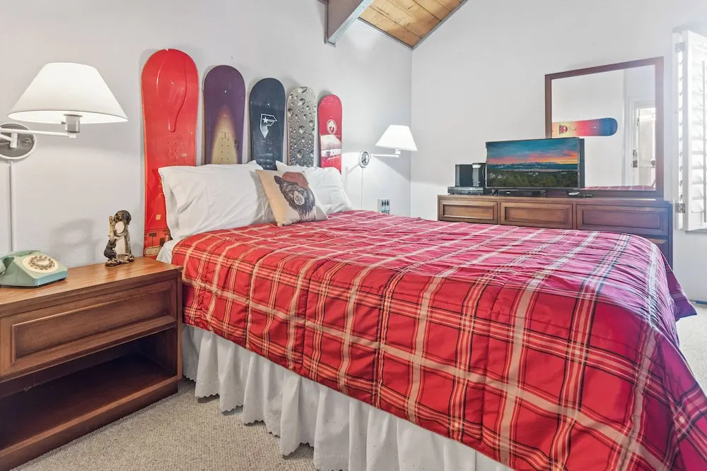 Ski-In Ski-Out Summit Townhouse