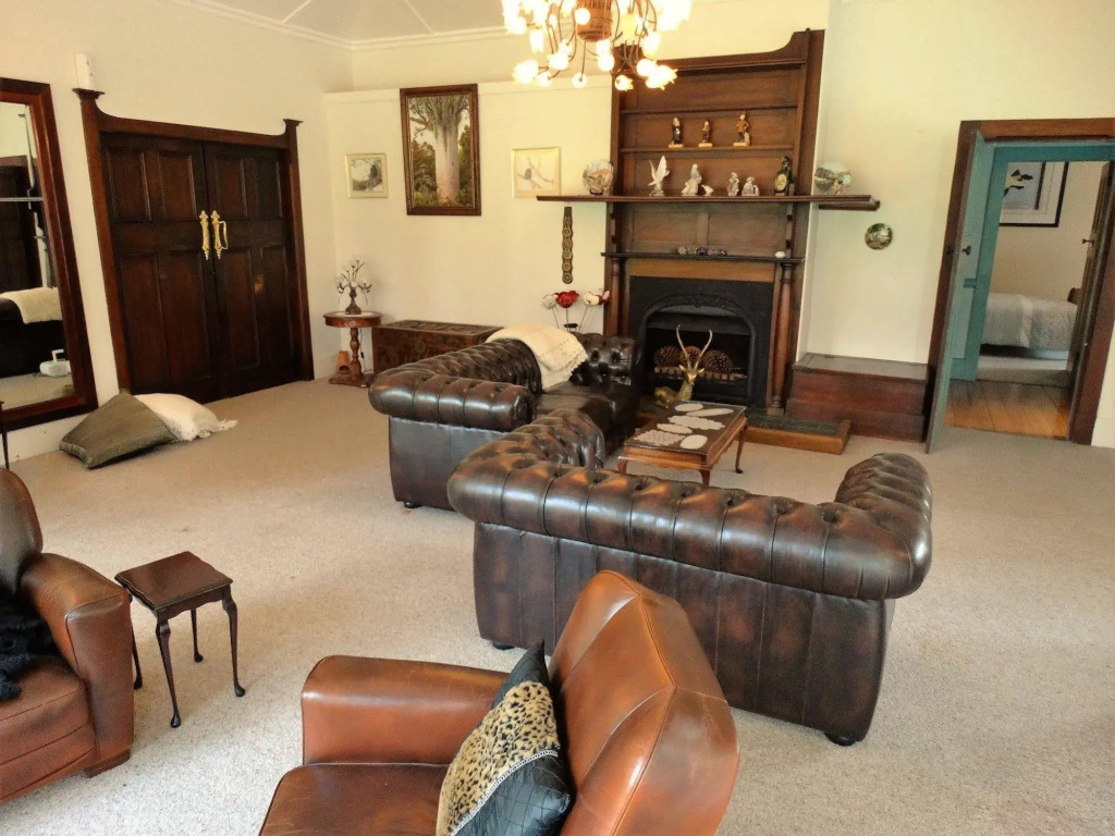 Oak Lane Lodge