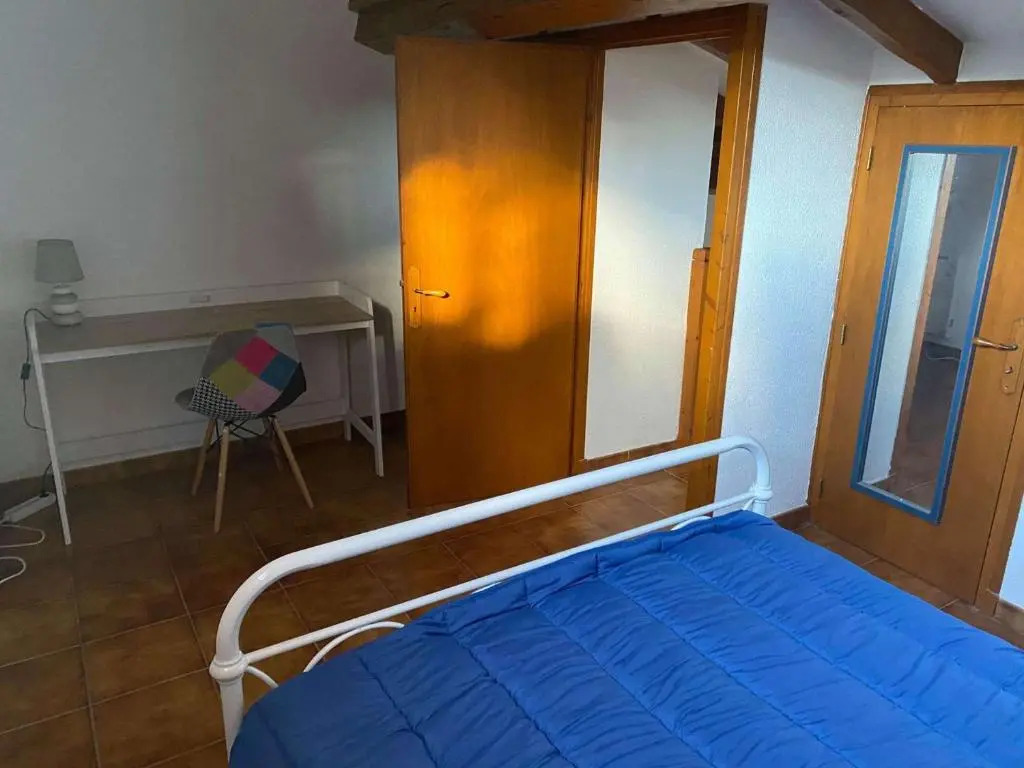4MIR11JAUNE- T2 en DUPLEX idéalement situé pour 4 personnes