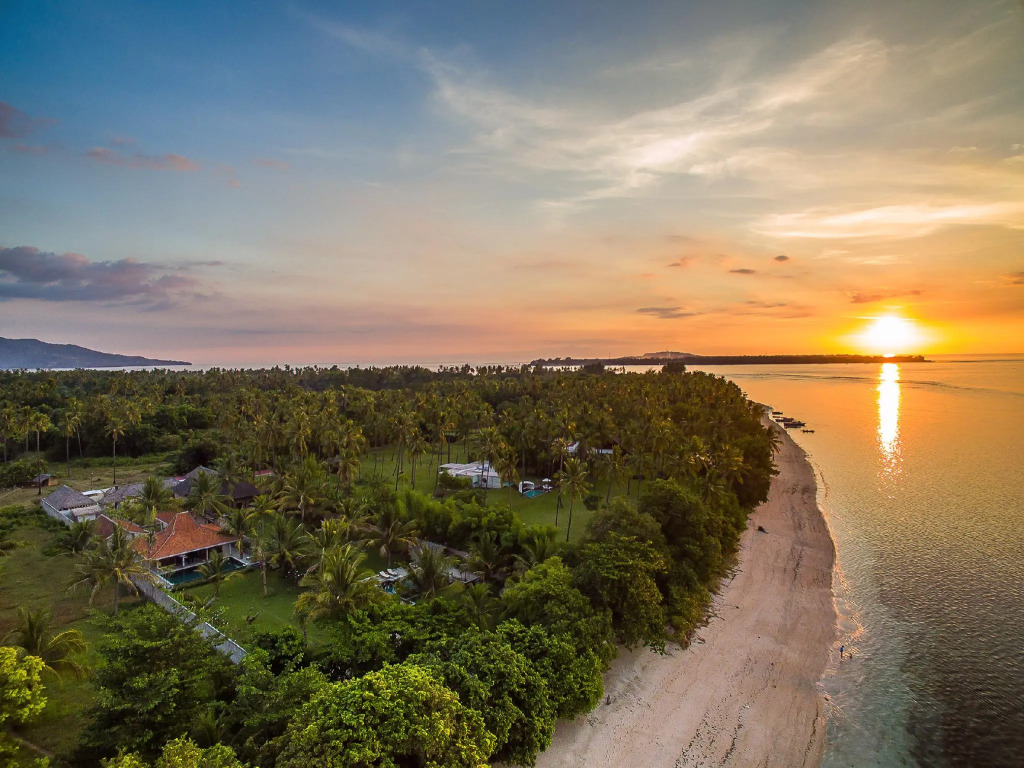 The Beach Villa