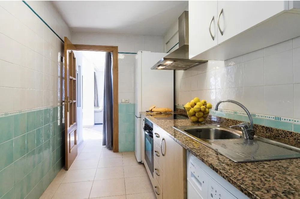 Apartment with 2 Bedrooms in Benidorm, with Wonderful City View, Shared Pool, Balcony - 350 M From the Beach
