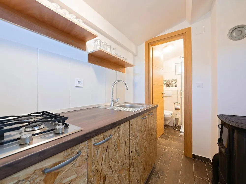 Charming Holiday Home With Pool, Jacuzzi and Privacy in the Middle of an Olive Grove