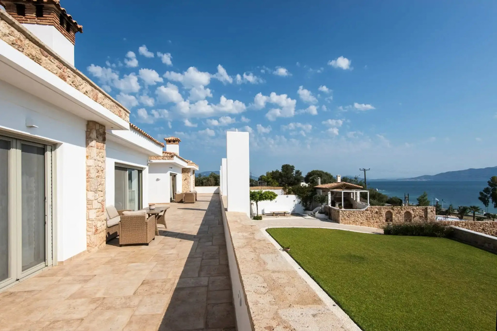 Amelia Villa Collection