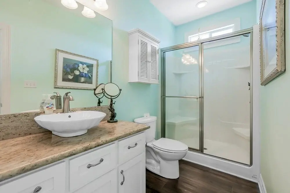 Miss Molly's 2 Bedroom Home by RedAwning