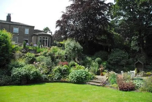 Woodlands Guest House