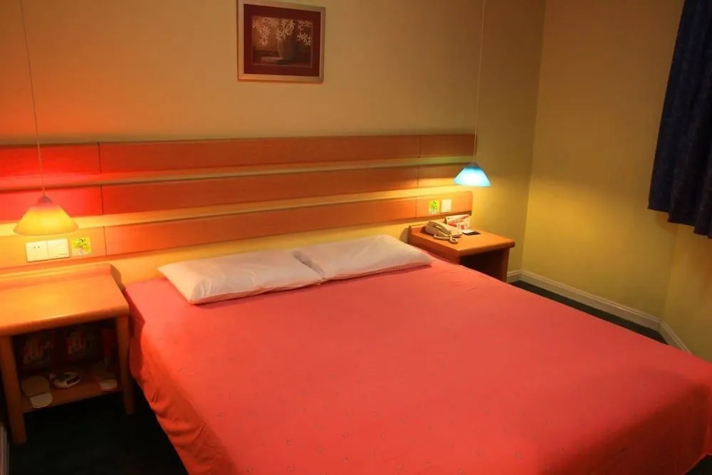 Home Inn Wuhan Jianshe Avenue Qingnian Road