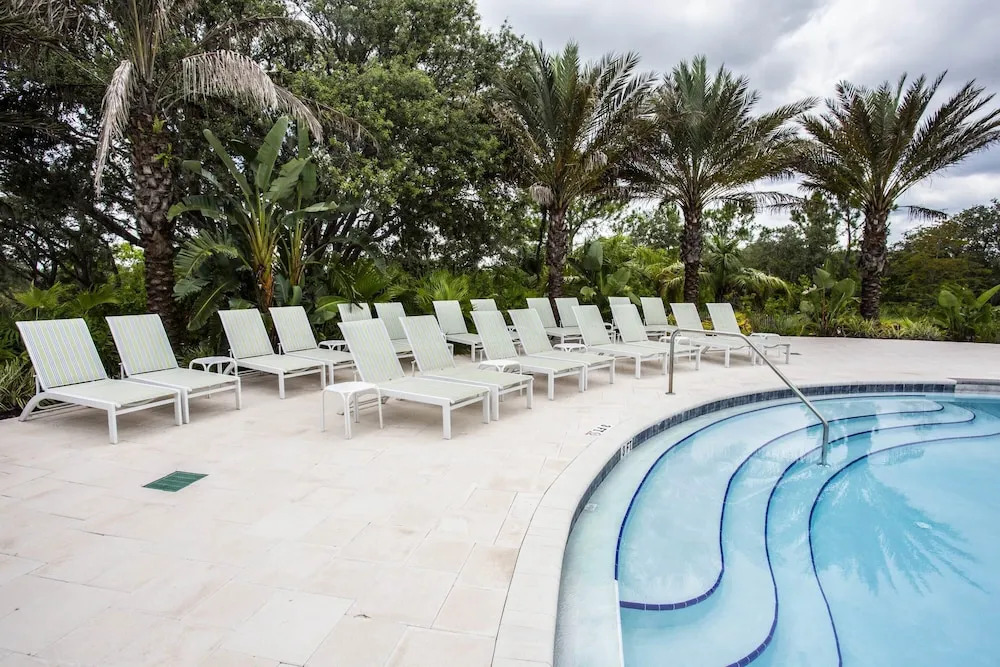 Charming 3Bd Close to Disney at Enclaves 745