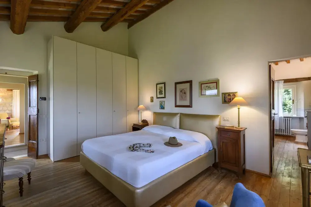 Villa Emily 10 by Marche Holiday Villas