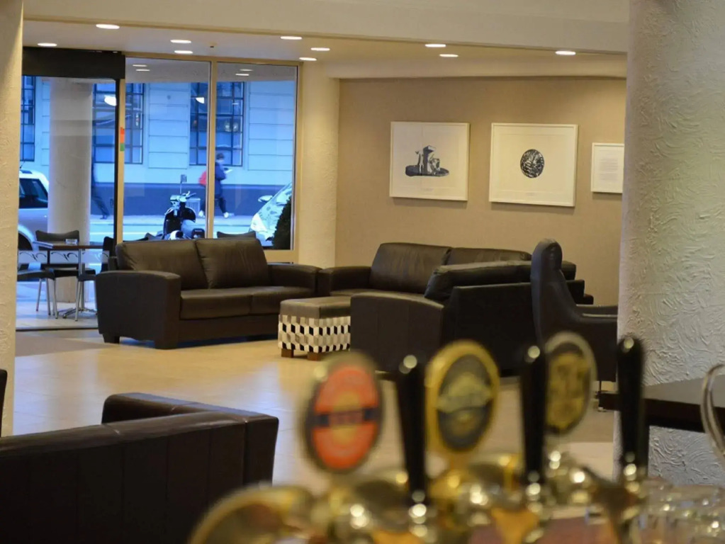 West Plaza Hotel