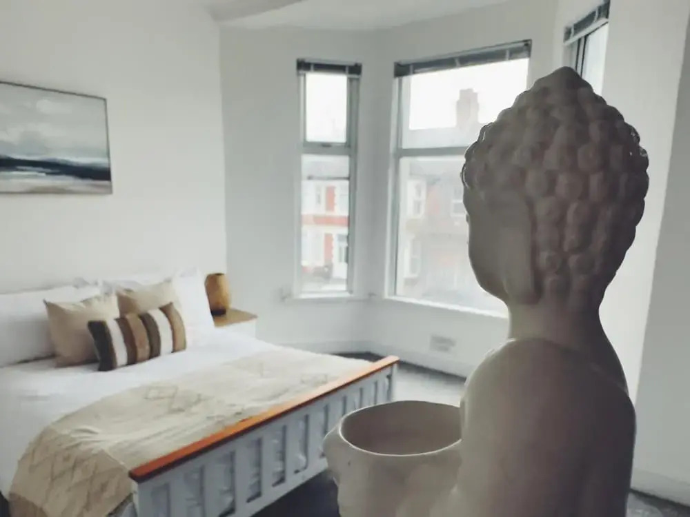Spacious 3-bedroom Home in Newport Dive Into City Living at 96 Caerleon Road