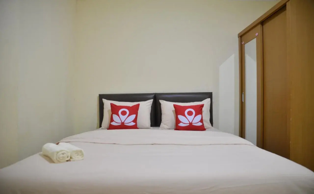 ZEN Rooms Near ITC Roxy Mas