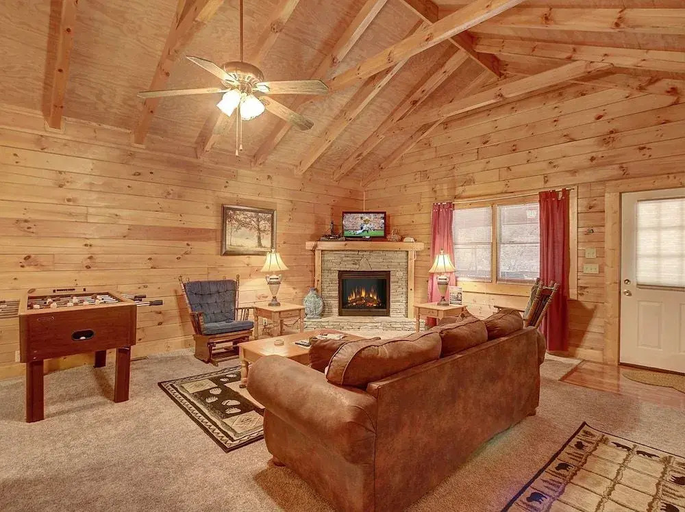 Hillside Haven 1 Bedroom 1 Bathroom Cabin