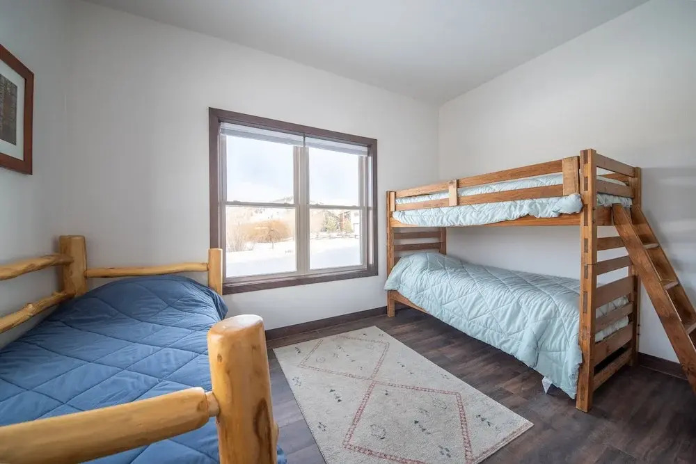 4br Mountain View Home - 5 Minutes to Granby Ranch 4 Bedroom Home