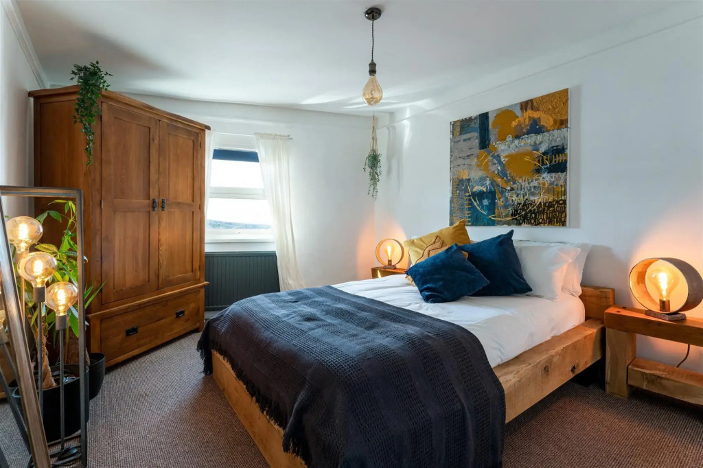 Crab Shack Apartments - Stylish back beach duplex apartment, Teignmouth