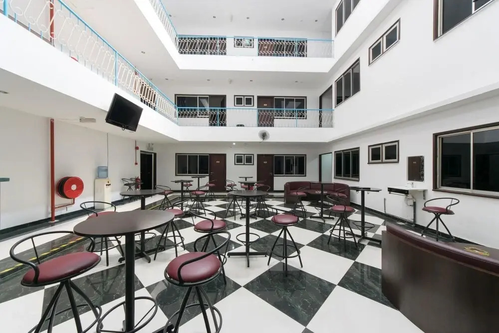ZEN Rooms Near PWTC