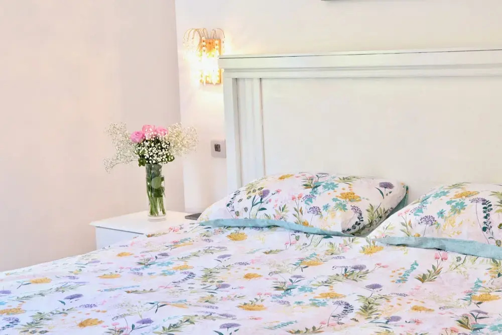 The Pink Door Seaside Holiday Home