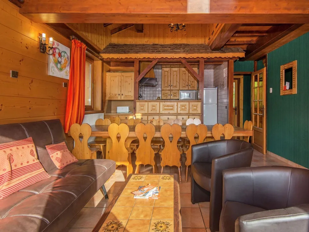 Rental for 14 People in Beautiful ski Area Between Mountains and Nature