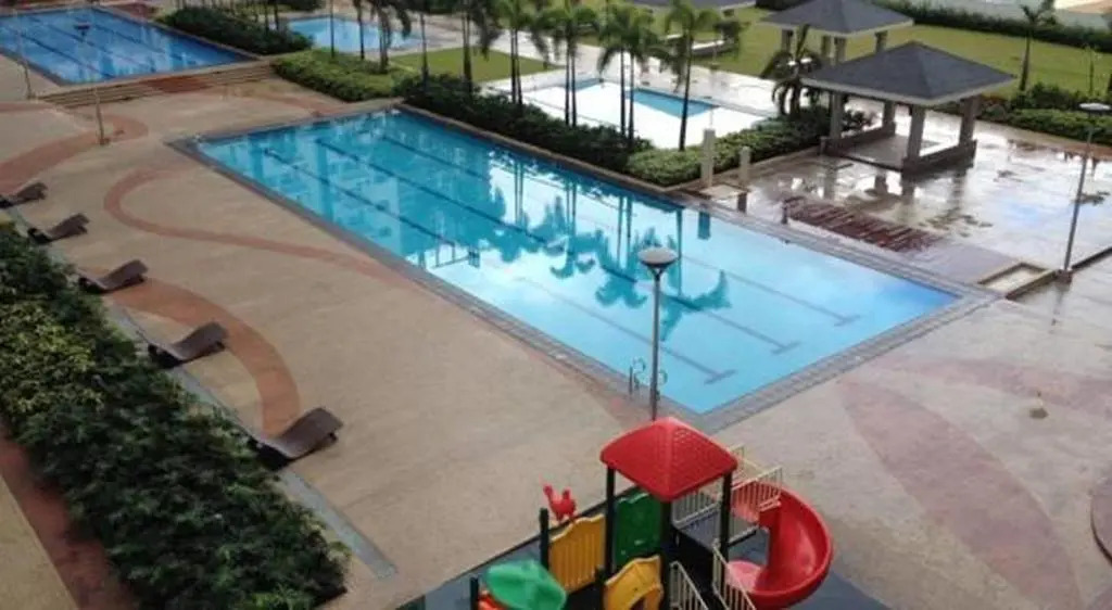 SM Light Residence - 1BR Condo with Balcony FF
