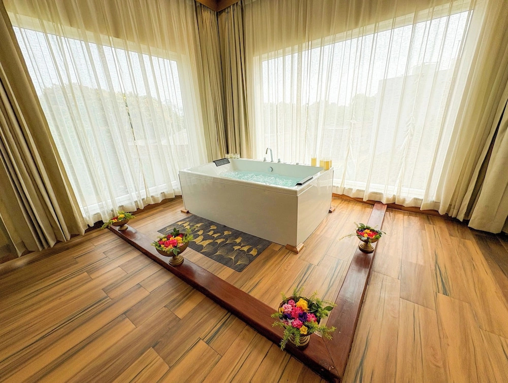 Corbett The Regnum Resort