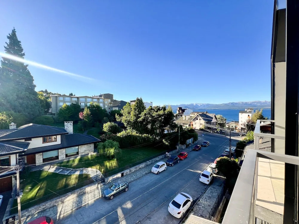 Guemes Apartments