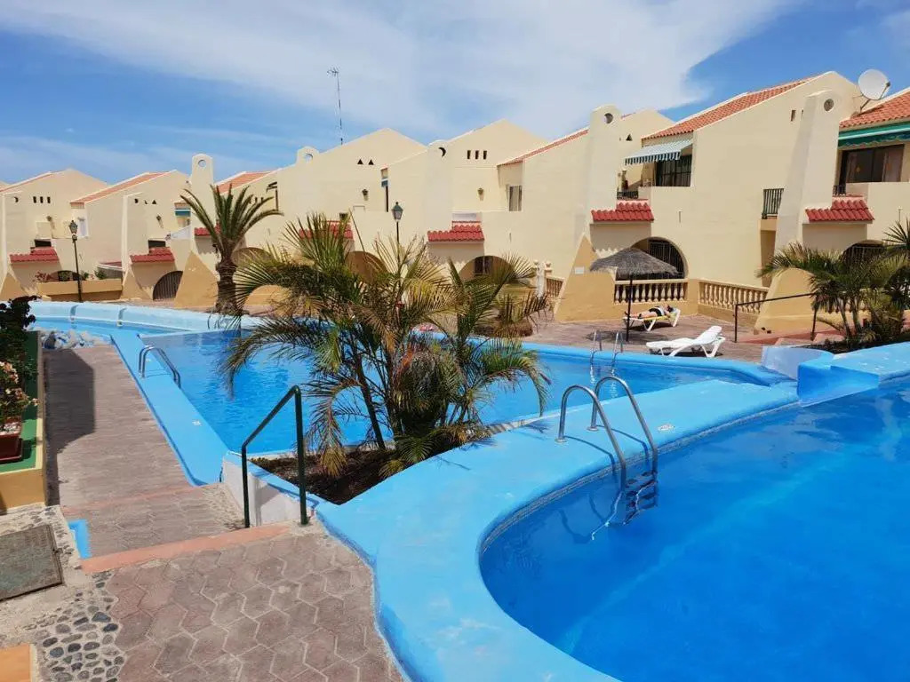 Mare Verde 104 - Two Bed with pool view and wifi internet