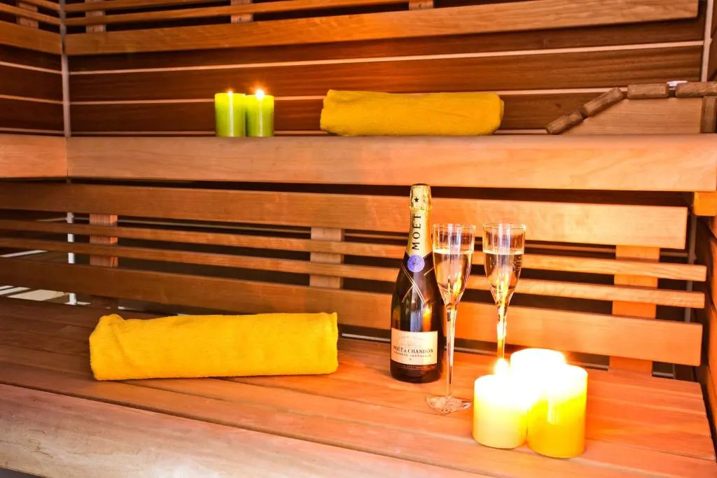 Apartment 5 - Overlooking Isola Comacina. Spacious Living Ideal For Families Of Up To 10