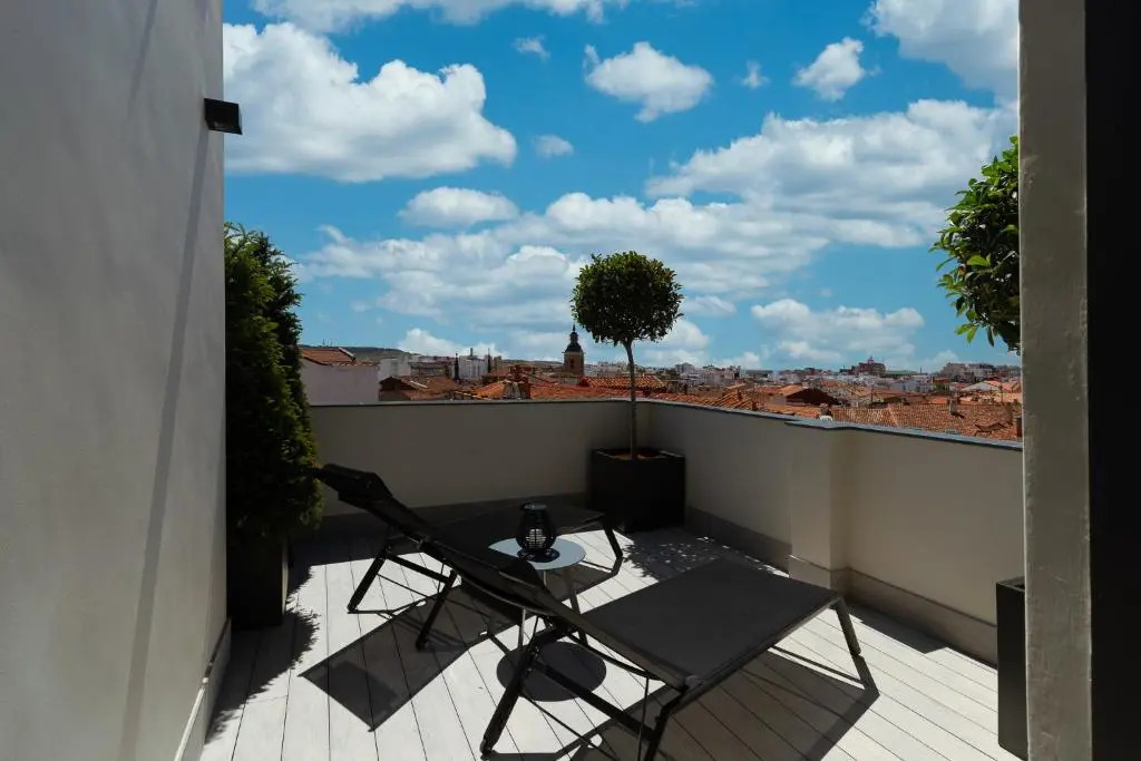 Mauro Suites