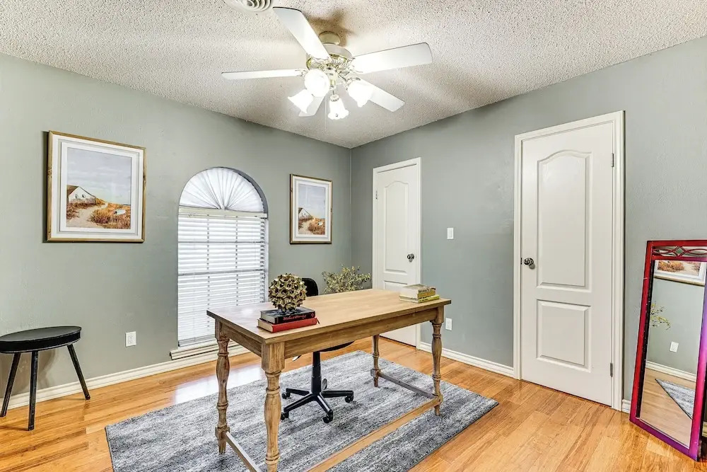 3 Mi to Downtown Mcallen: Quiet Home w/ Pool