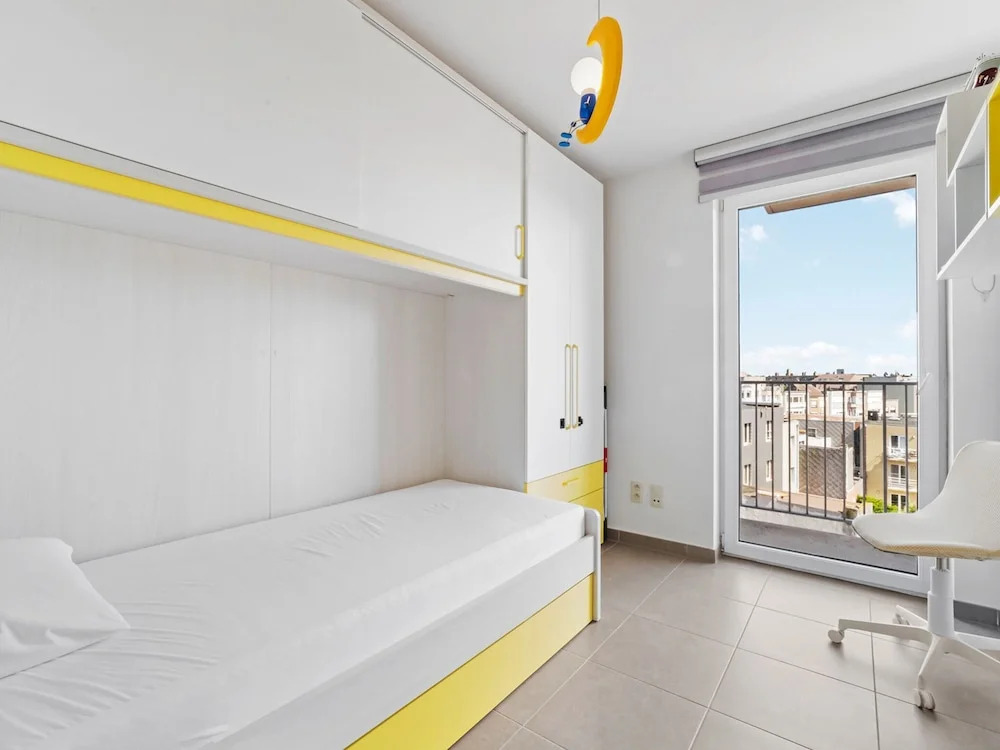 Modern Apartment For Family