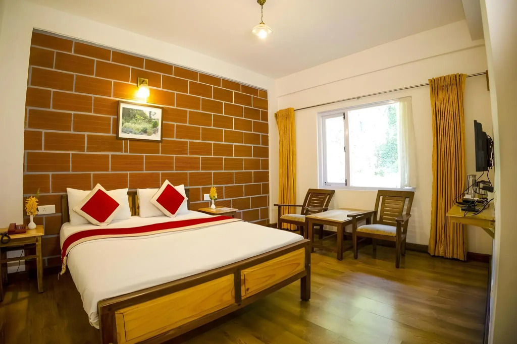 Altius Nest Hotel